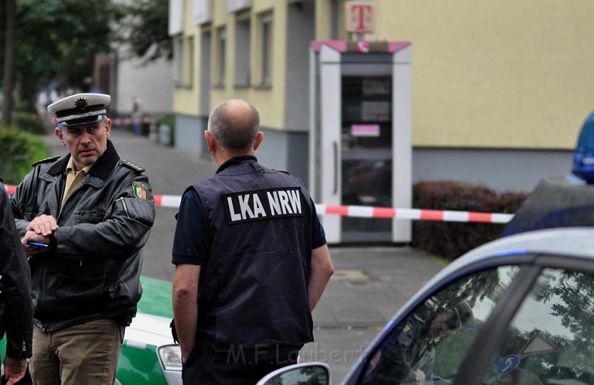 Kofferbombe entschaerft Koeln Graeffstr Subbelratherstr P020.JPG